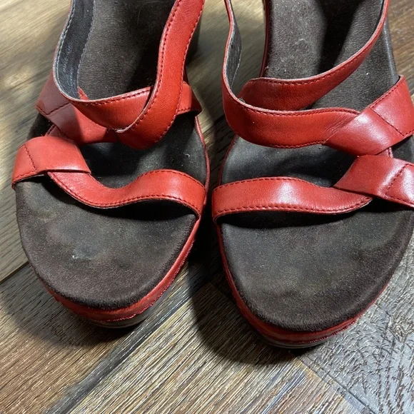 Aerosoles Hedge Maple Red Wedges Size 6.5 - Picture 4 of 12
